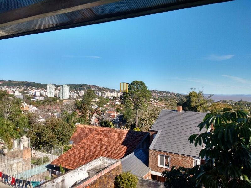 Casa para Venda - 350m², 3 dormitórios, 4 vagas - Vila Assunção