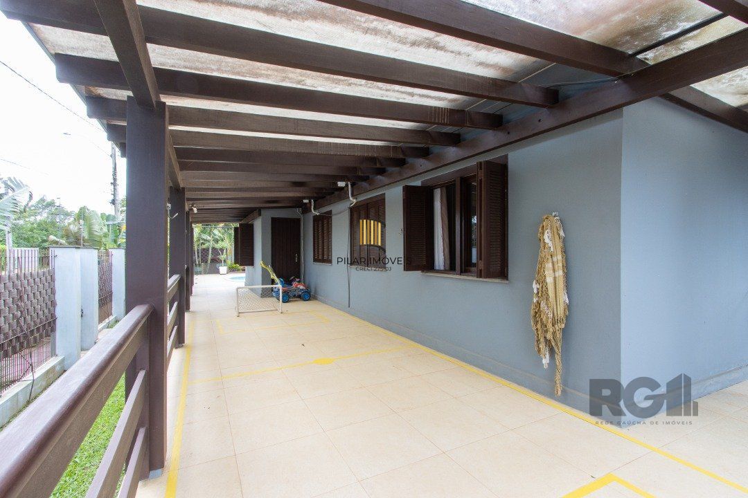 Casa 3 dormitórios no bairro Hípica