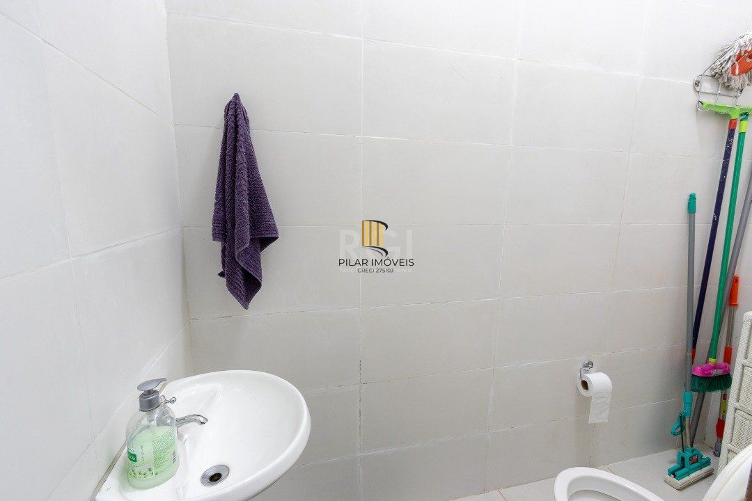 Casa Condominio para Venda - 210.69m², 3 dormitórios, sendo 2 suites, 4 vagas - Jardim Isabel
