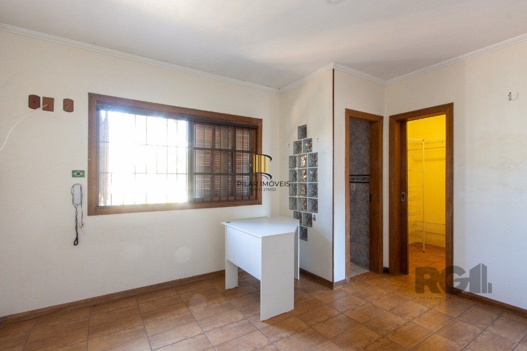 Casa 5 dormitórios no bairro Nonoai