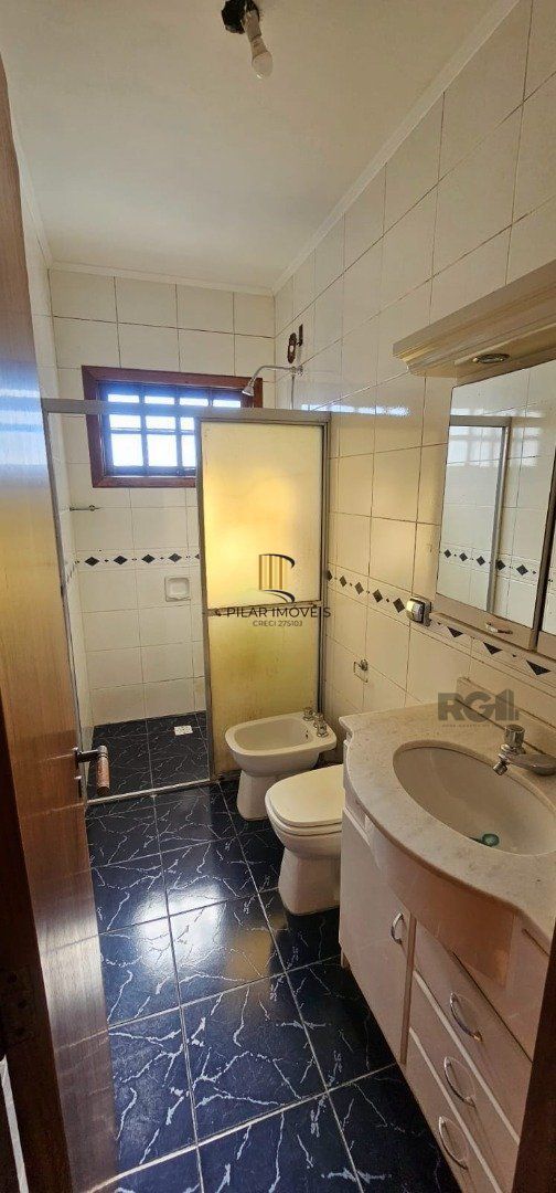 Casa 4 dormitórios no bairro Jardim Sabará
