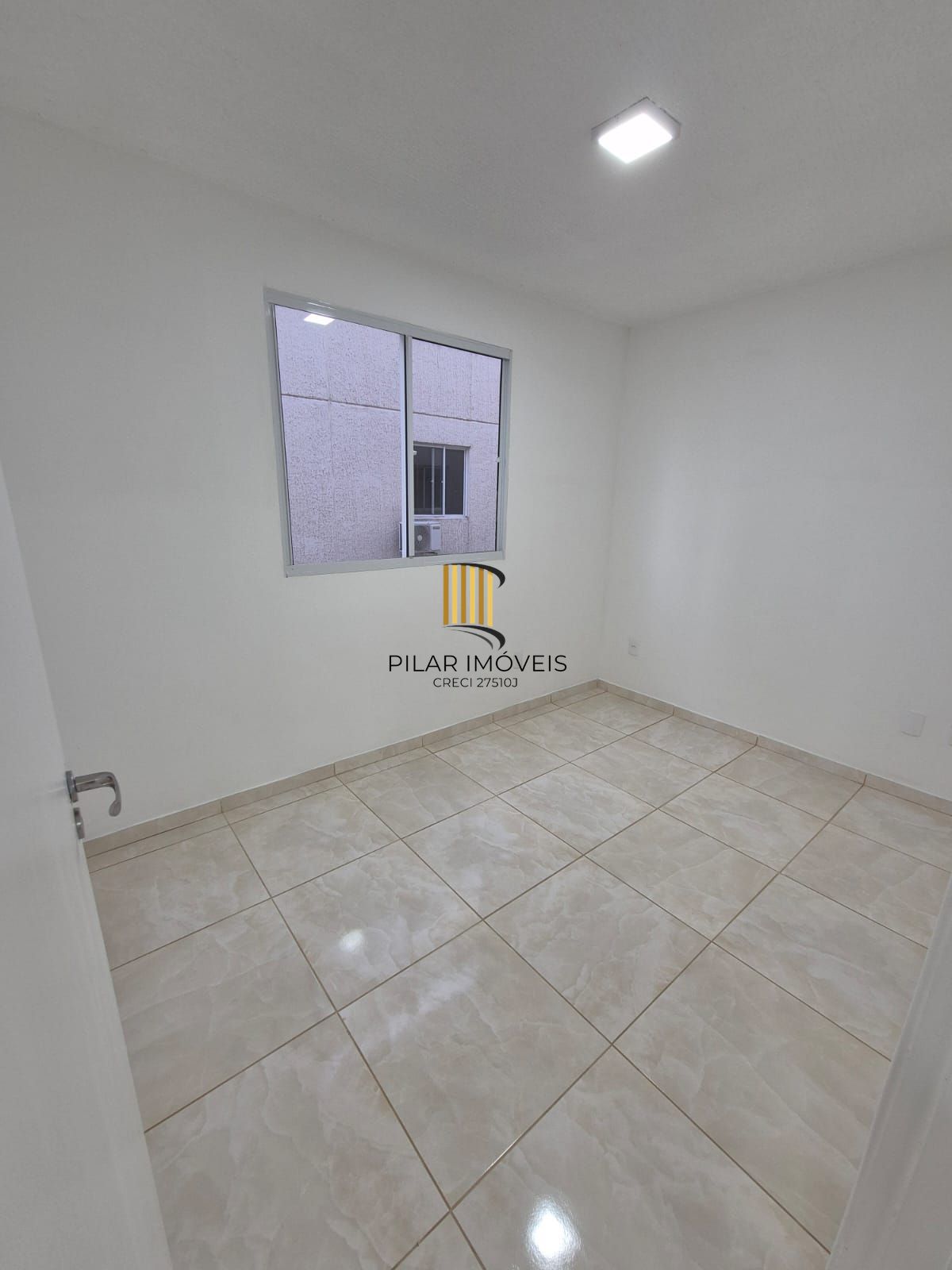 Apartamento 2 dormitórios no bairro Rubem Berta