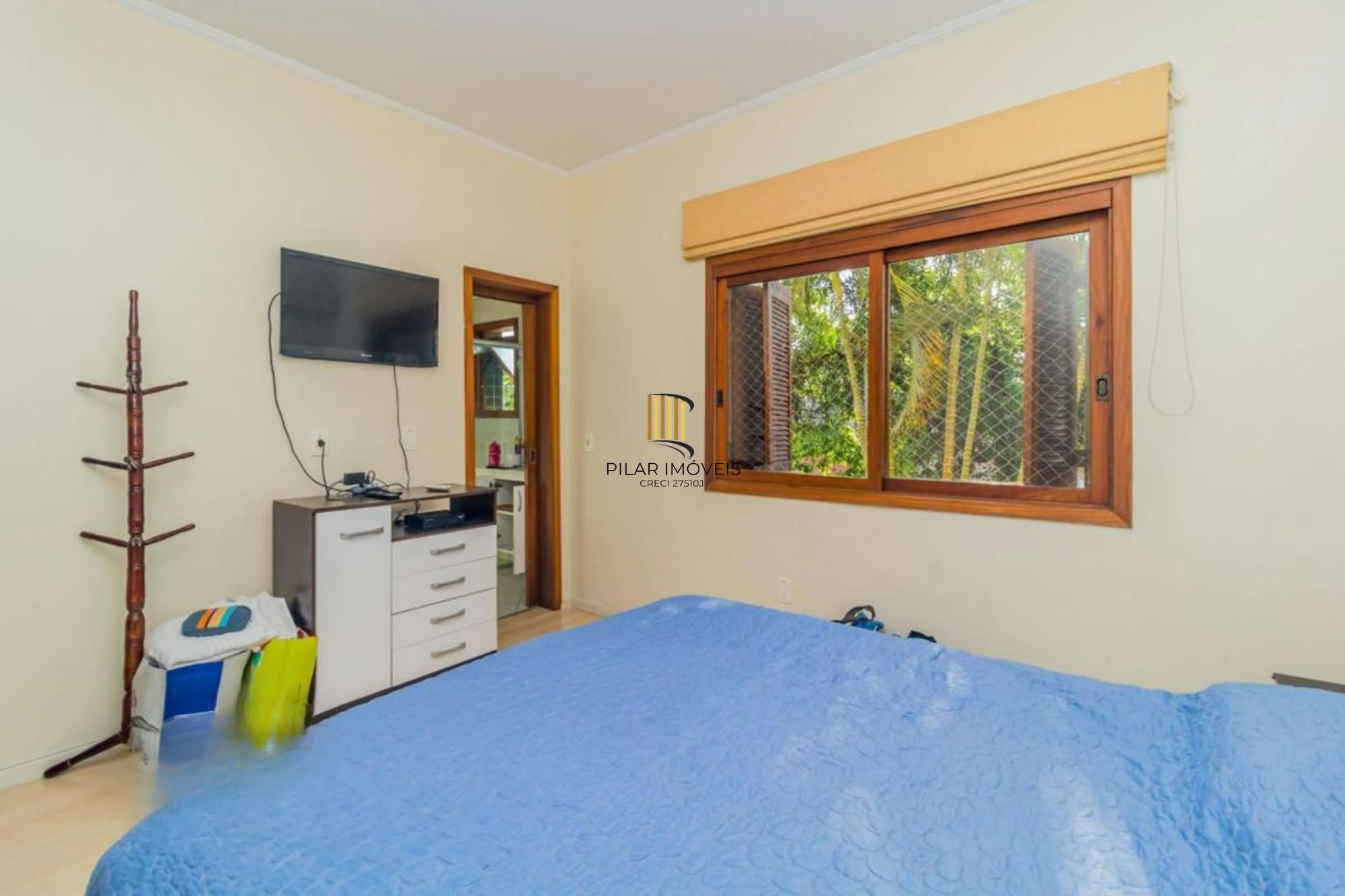 Apartamento de 2 dormitórios e 2 vagas no bairro Petropolis