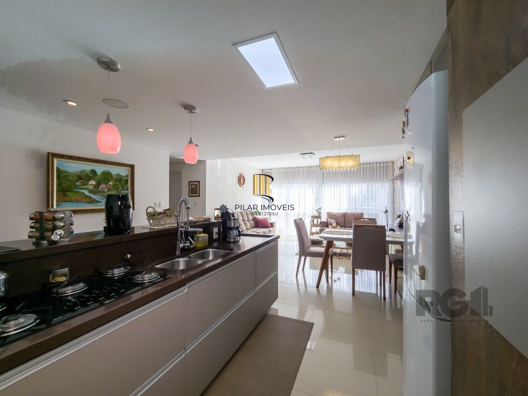 Apartamento 3 dormitórios no bairro Camaquã