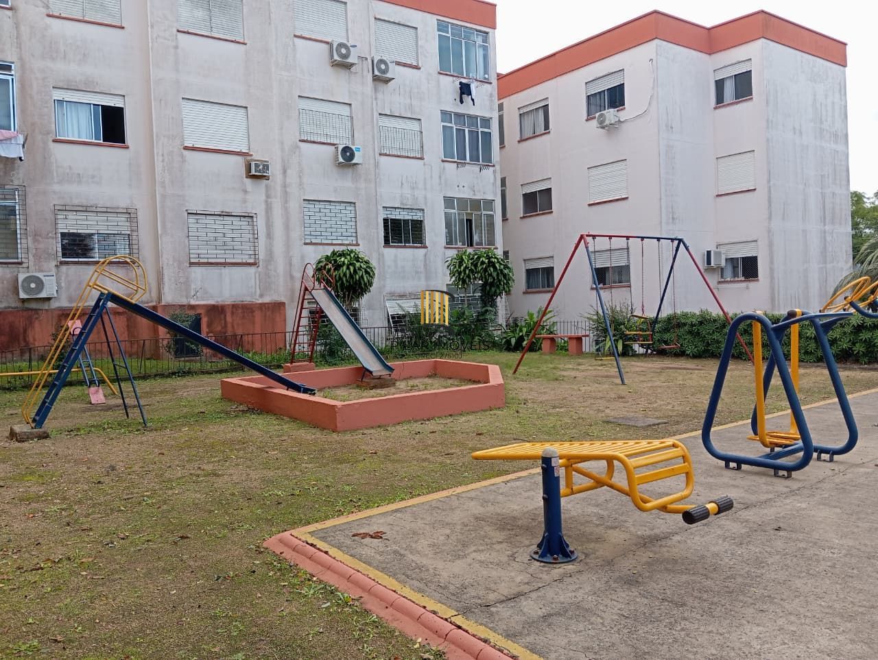 Apartamento 1 dormitório, á venda no bairro Santa Tereza em Porto Alegre.