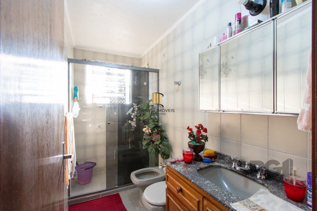 Casa 4 dormitórios no bairro Cristal