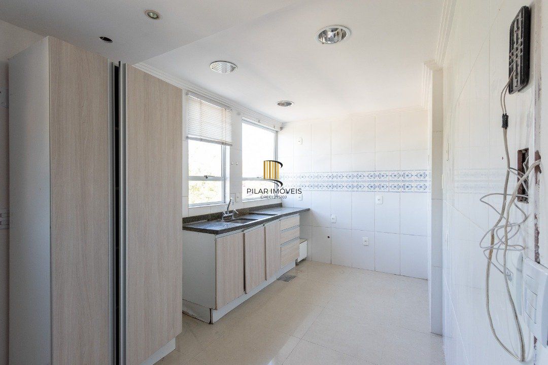 Cobertura para Venda - 79.22m², 2 dormitórios, sendo 1 suites, 1 vaga - Camaquã