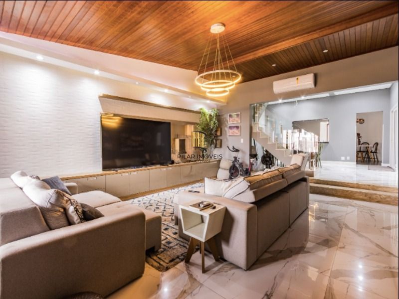 Casa com ótima localização proximo ao shopping IGUATEMI