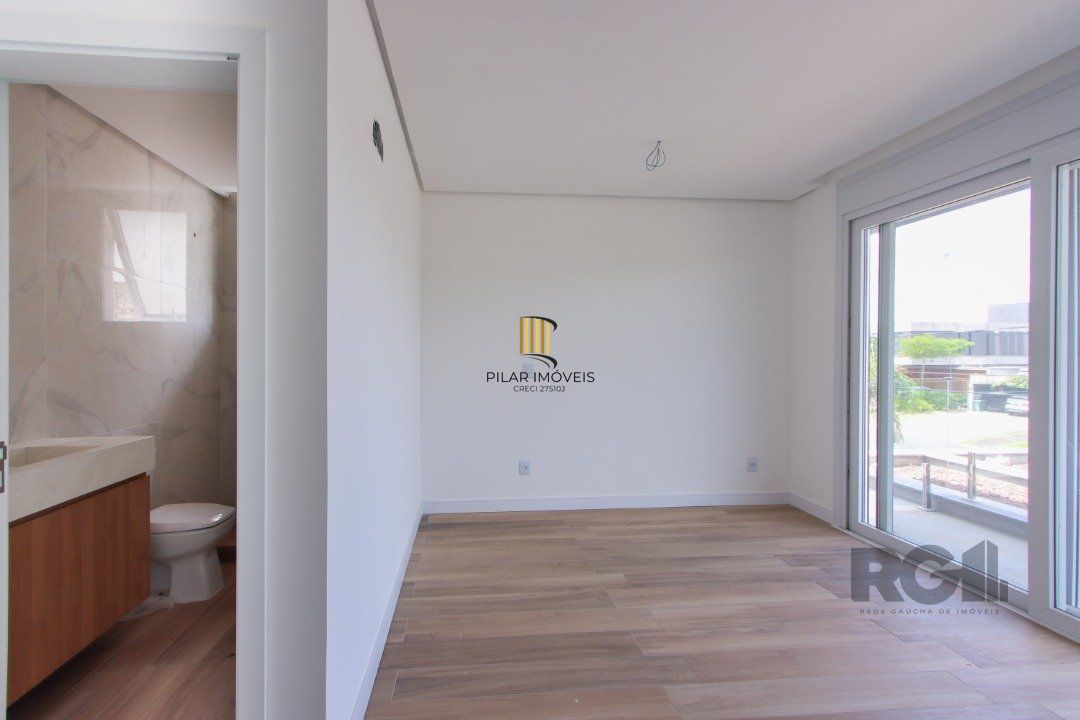 Casa de Condomínio 4 dormitórios no bairro Belém Novo