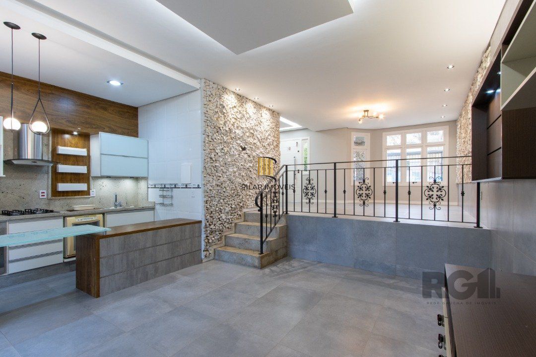Casa 3 dormitórios à venda Ipanema  - Impecável - Totalmente reformada e mobiliada.
