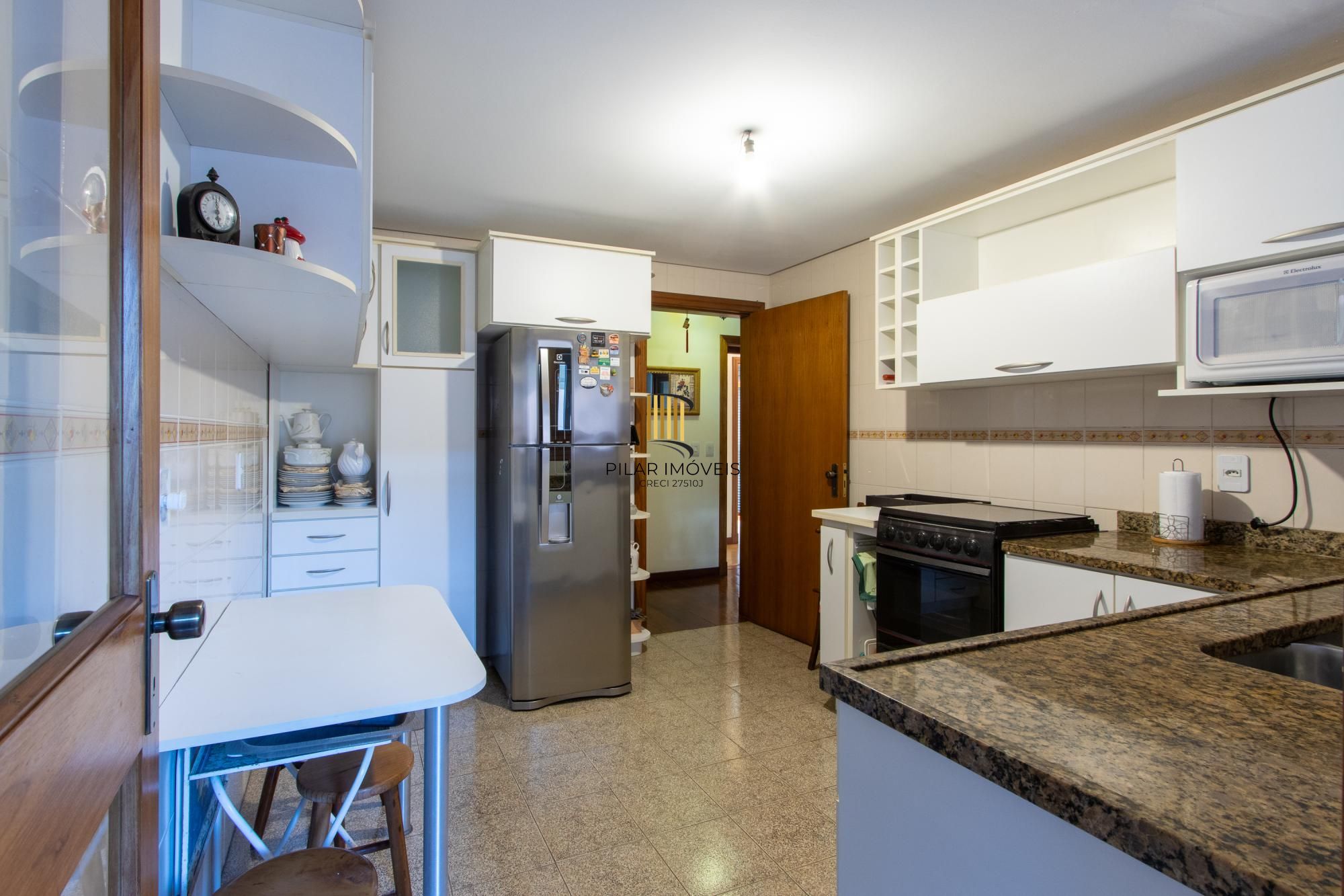 Apartamento de 3 dormitórios próximo a Encol