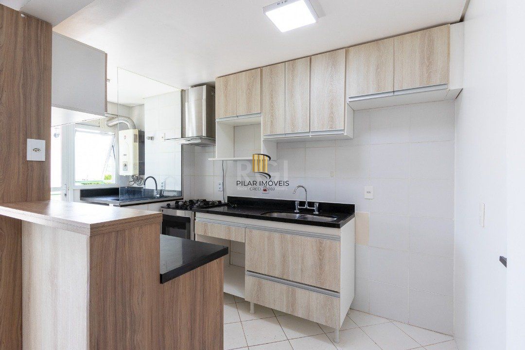 APARTAMENTO SEMIMOBILIADO