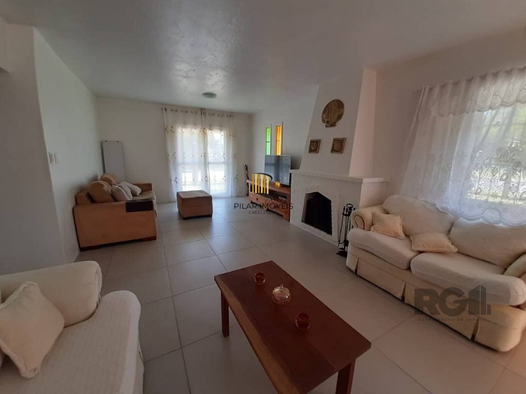 Casa 5 dormitórios no bairro Centro