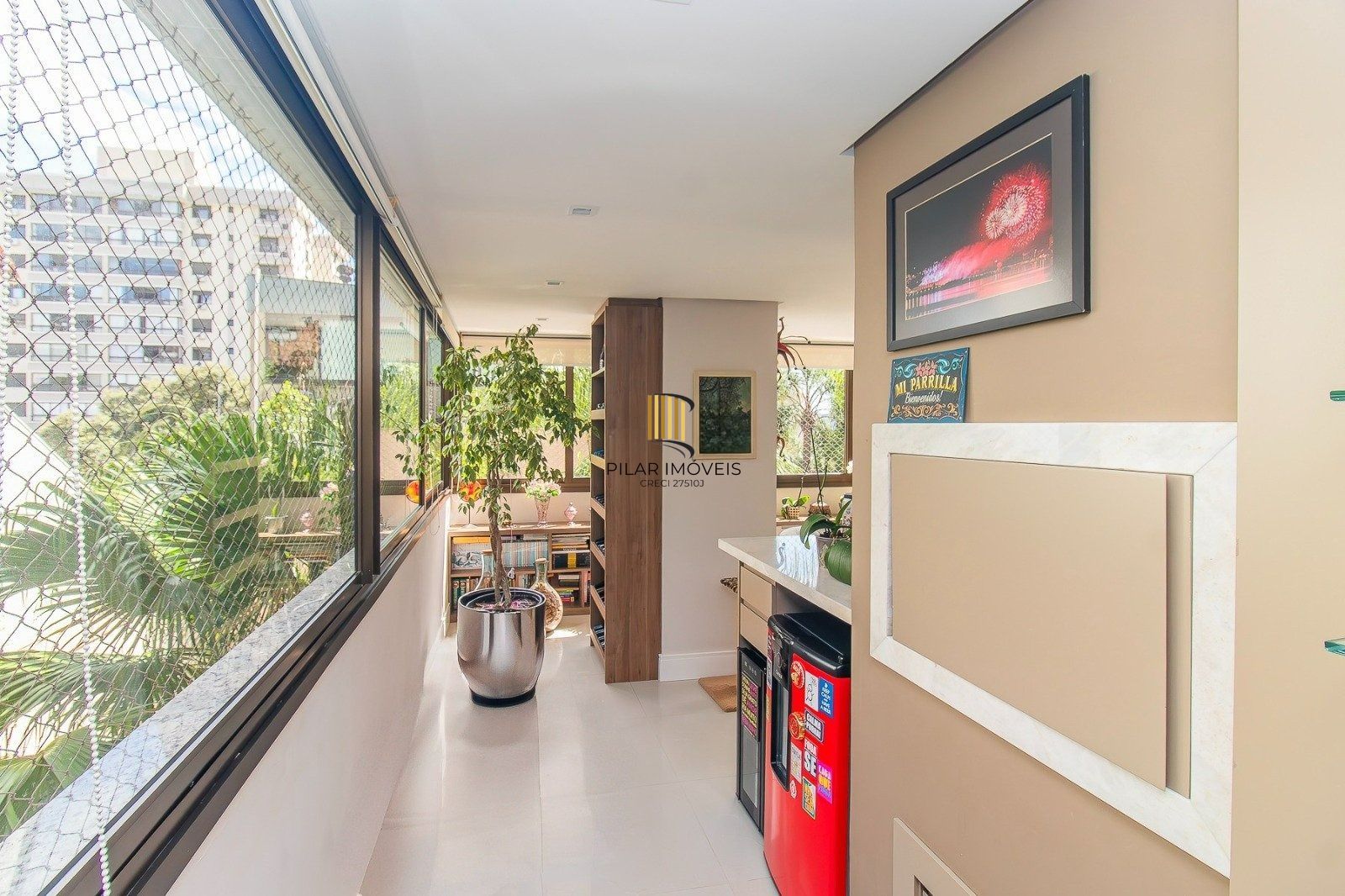 Apartamento de 3 suites e 2 vagas no bairro Mont Serrat