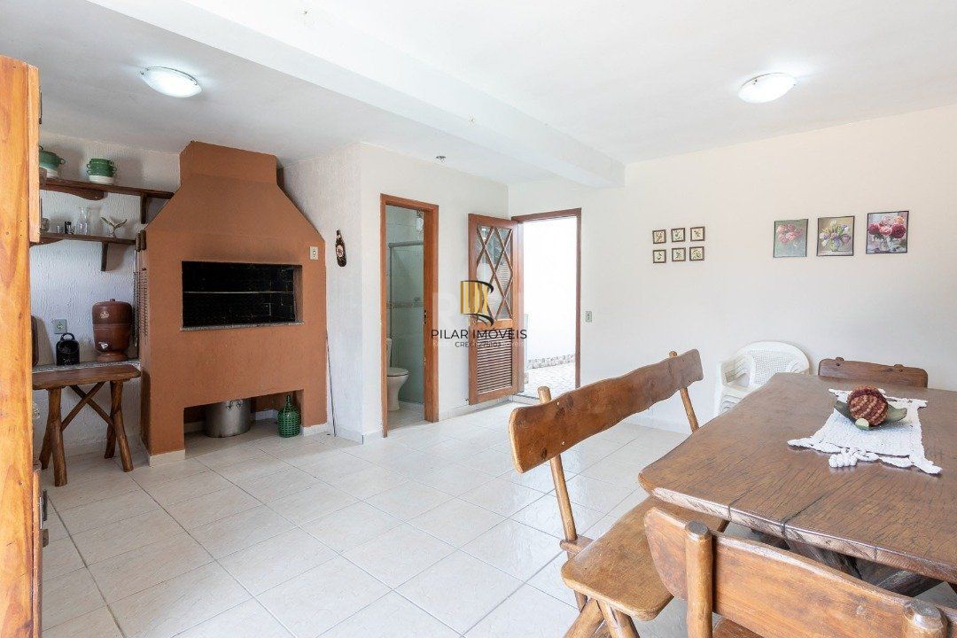 Casa para Venda - 451.63m², 5 dormitórios, sendo 1 suites, 4 vagas - Cristal