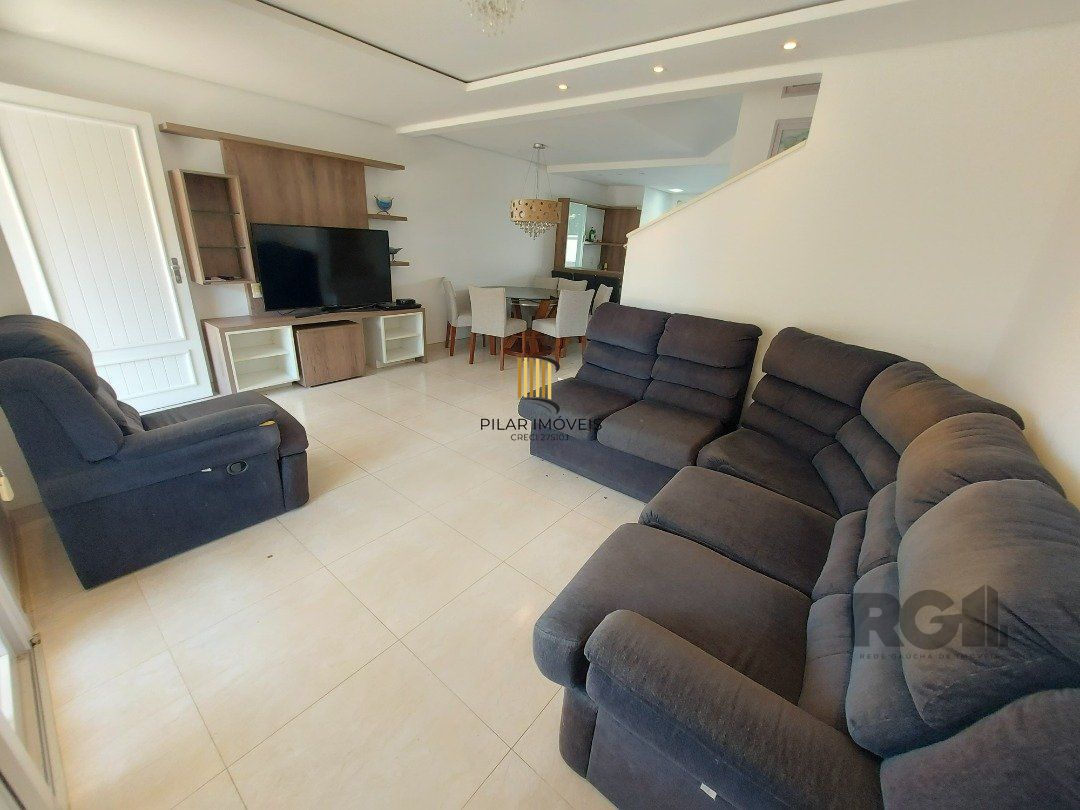 Casa em Condomínio Fechado com 3 quartos e 150m² privativos