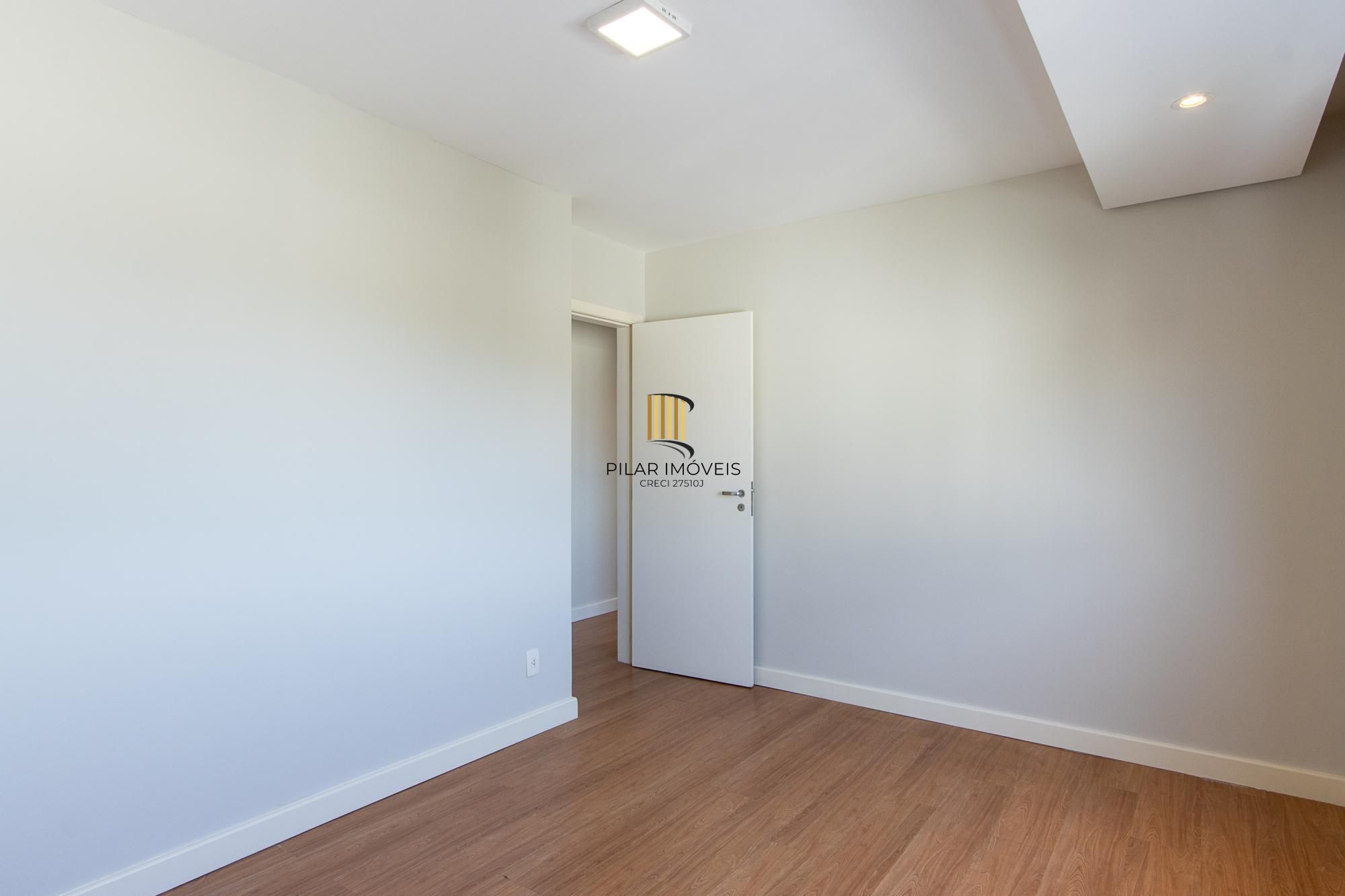 Excelente apartamento de 3 dormitórios, 1 suíte e 2 vagas de garagem.