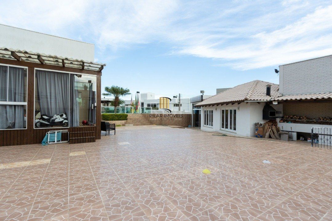 Casa de Condomínio 6 dormitórios no bairro Nonoai