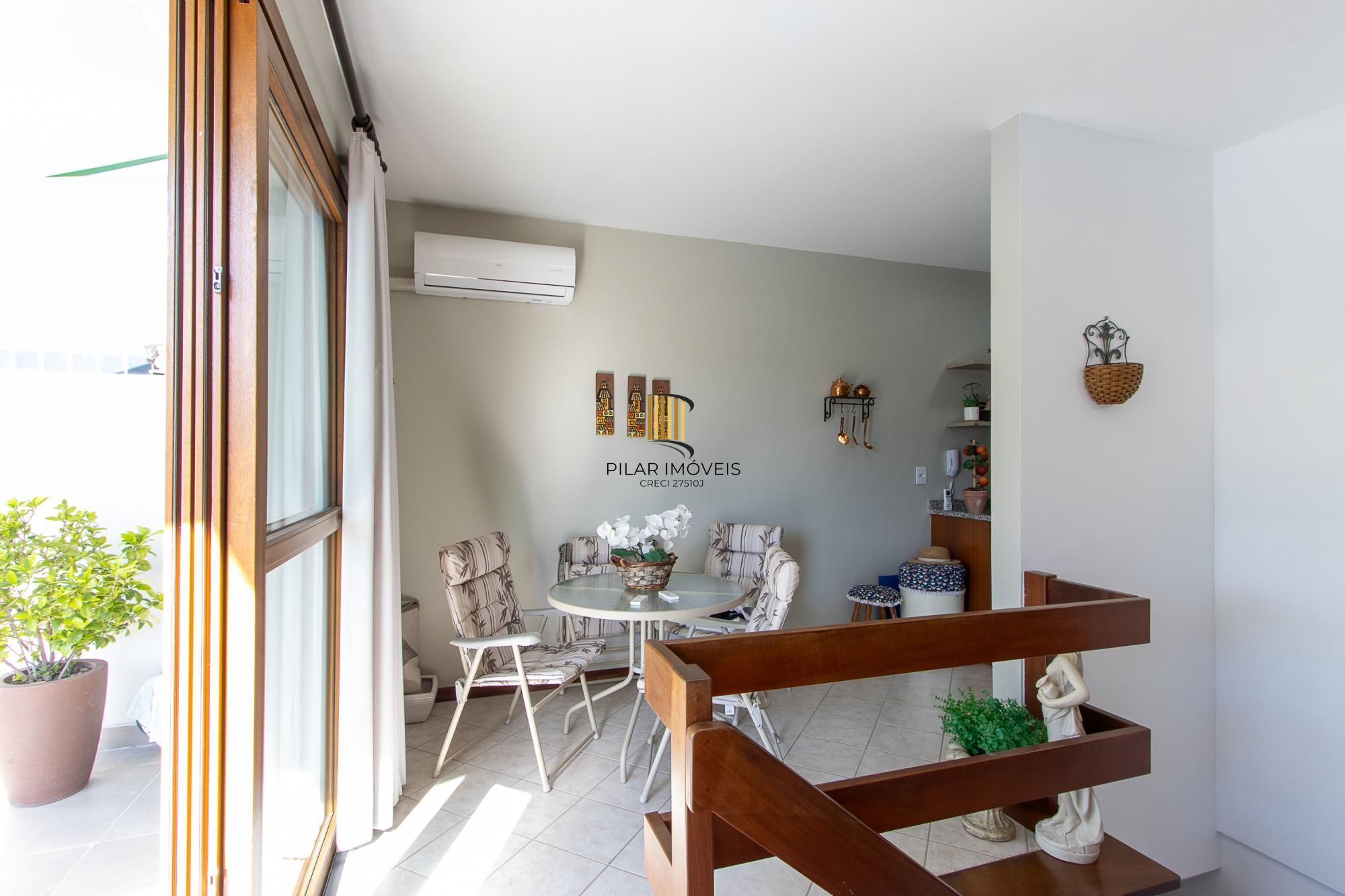 Cobertura 2 dormitórios no bairro Menino Deus