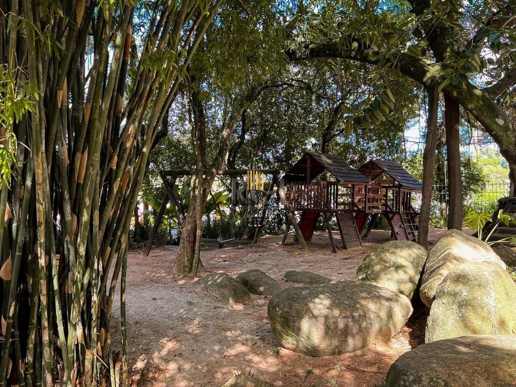 Casa de Condomínio 3 dormitórios no bairro Pedra Redonda
