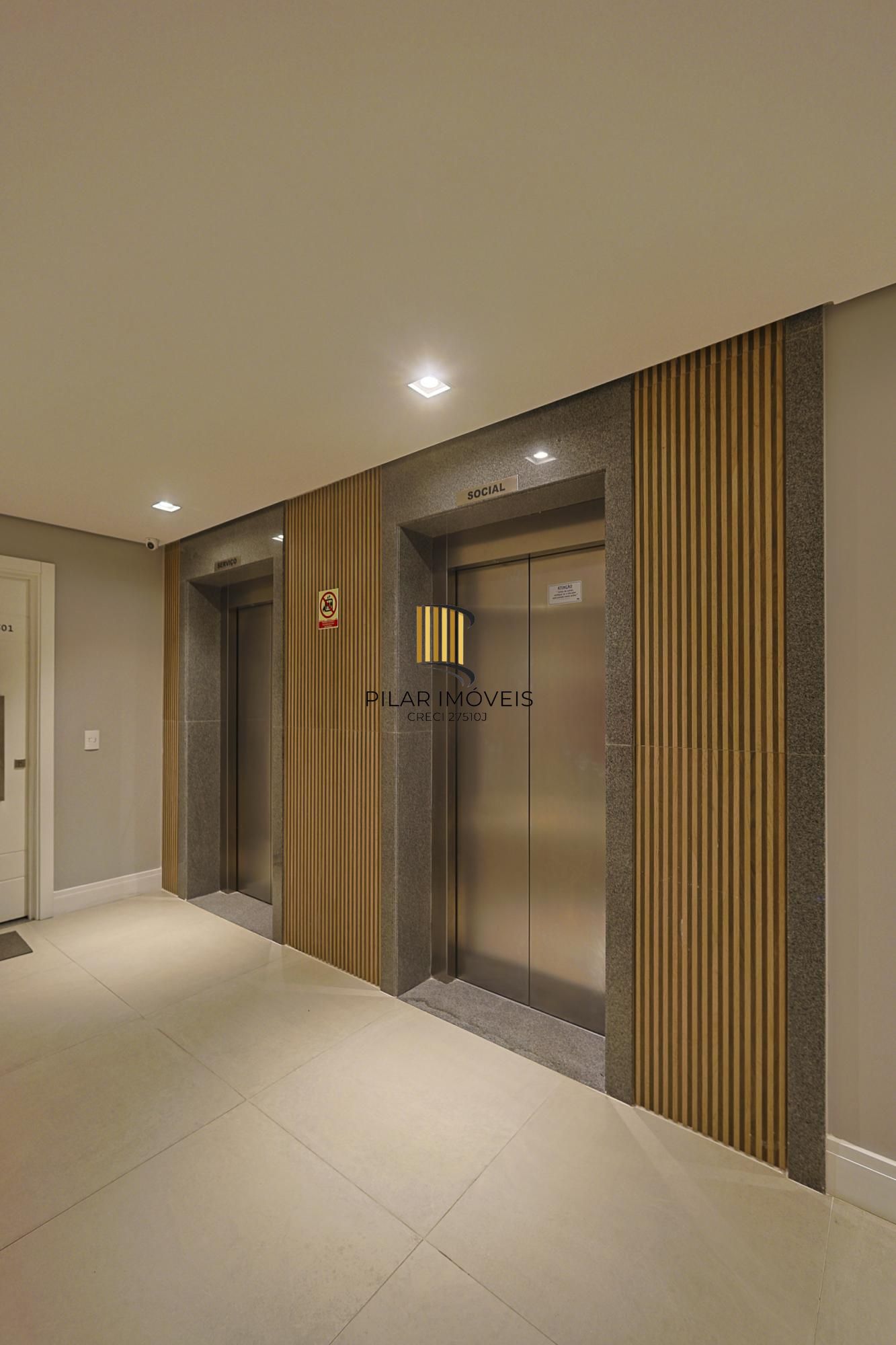 Apartamento com 217m² e 3 dormitórios no bairro Tristeza em PORTO ALEGRE para Comprar