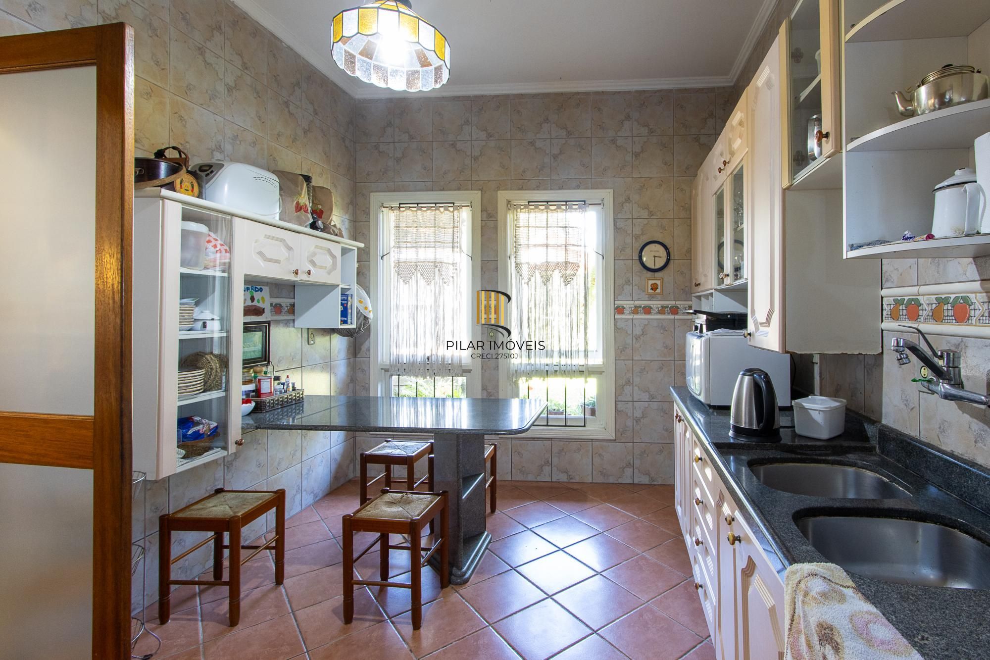 Casa 3 dormitórios no bairro Tristeza