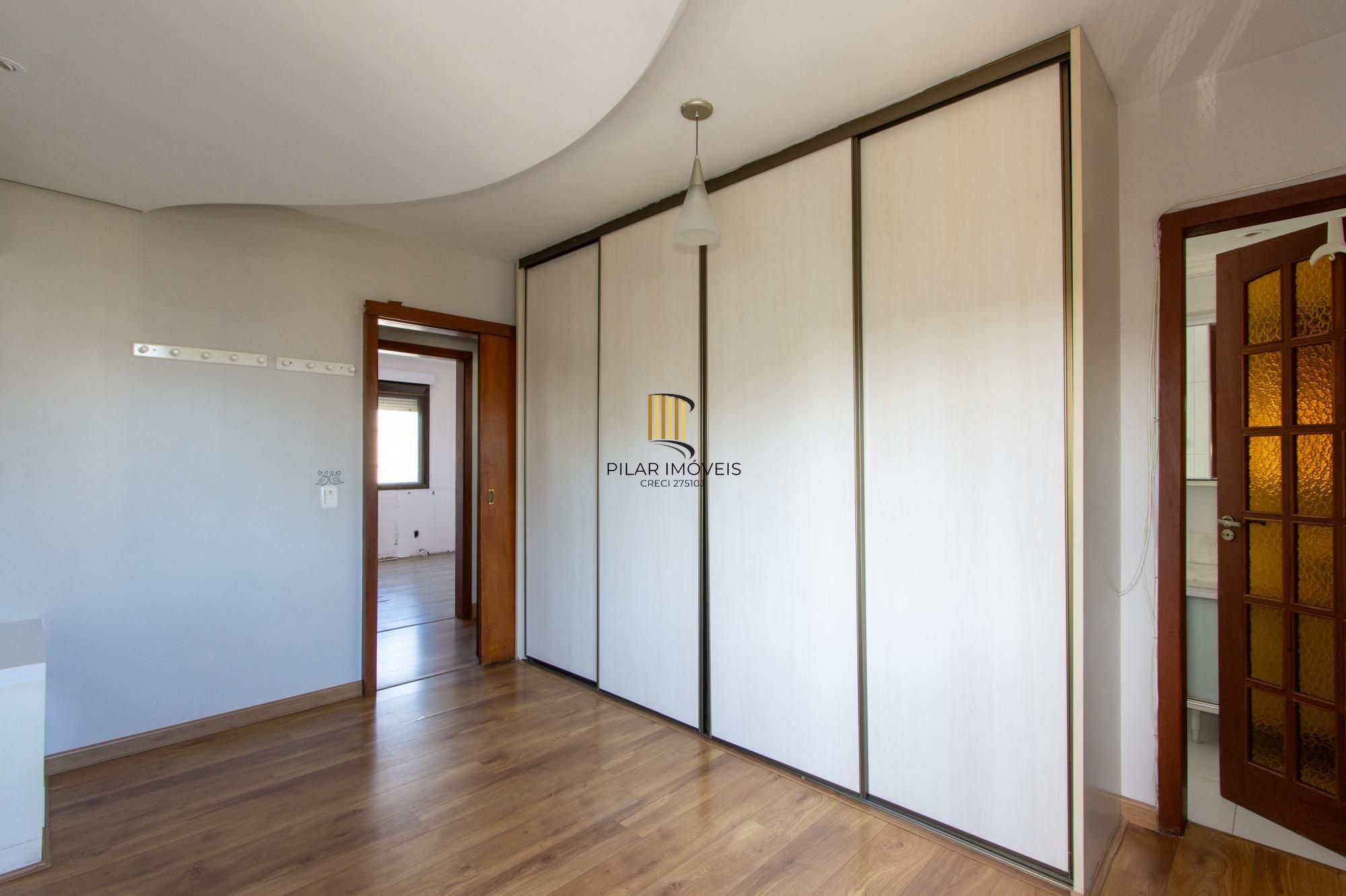 Apartamento 3 dormitórios no bairro Cidade Baixa