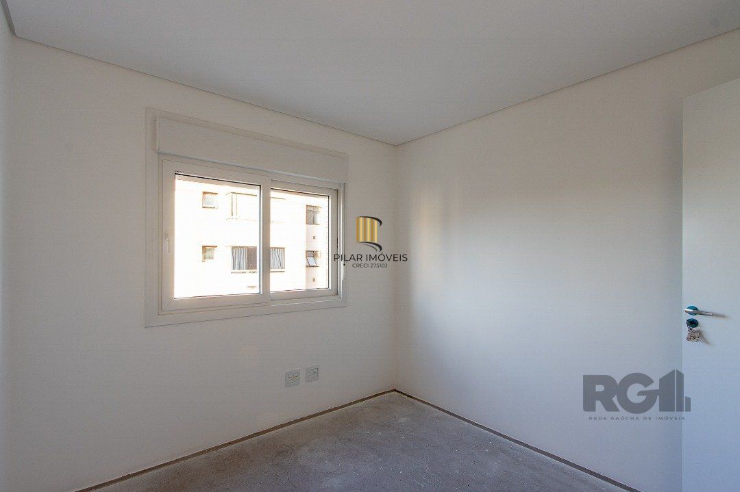 Cobertura para Venda - 214.34m², 3 dormitórios, sendo 3 suites, 2 vagas - Tristeza