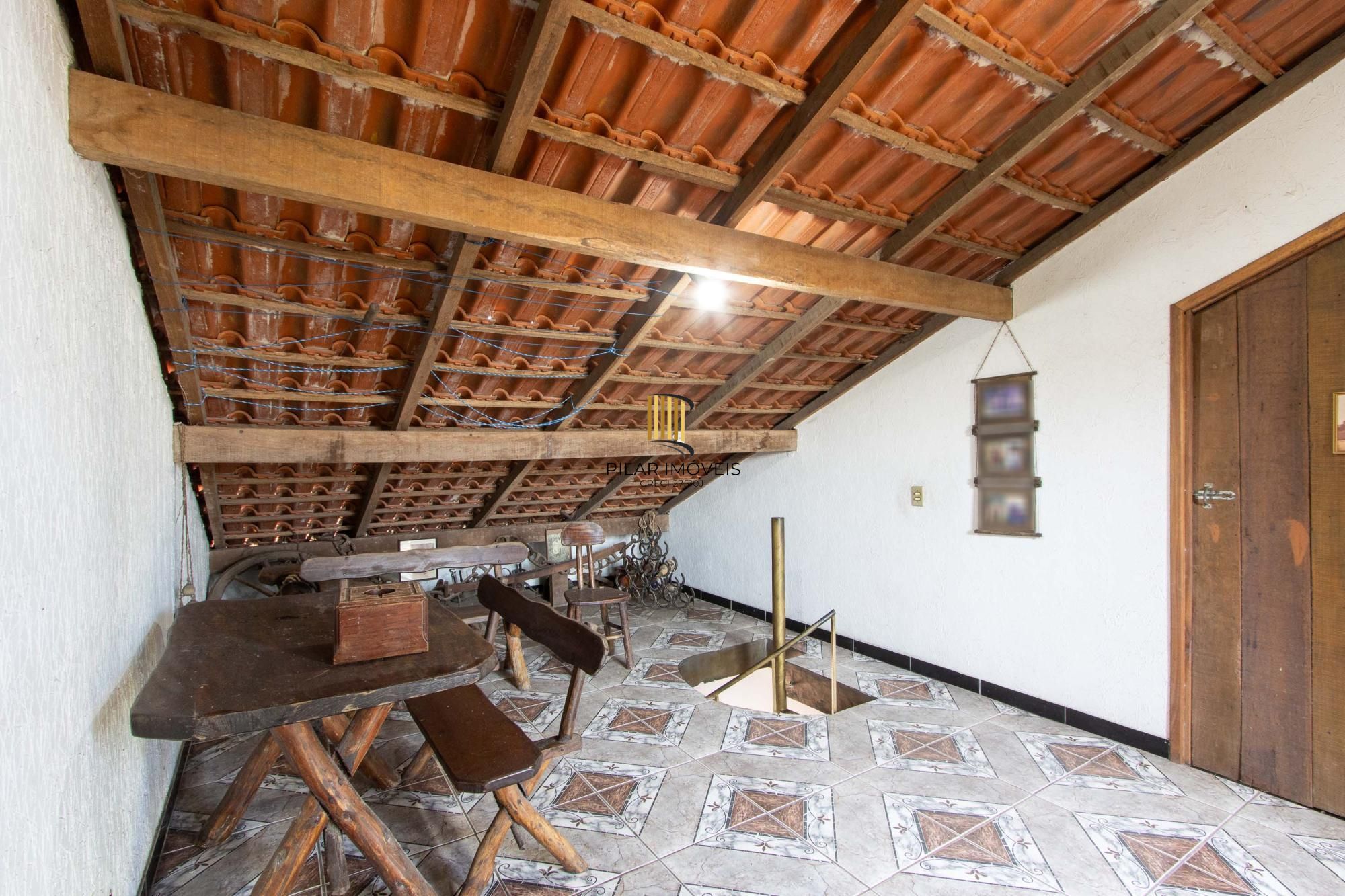 Casa 3 dormitórios no bairro Espírito Santo