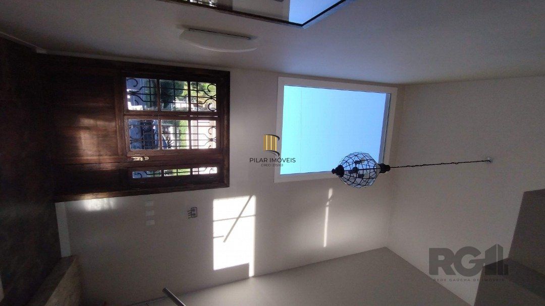 Casa de Condomínio 5 dormitórios no bairro Atlântida