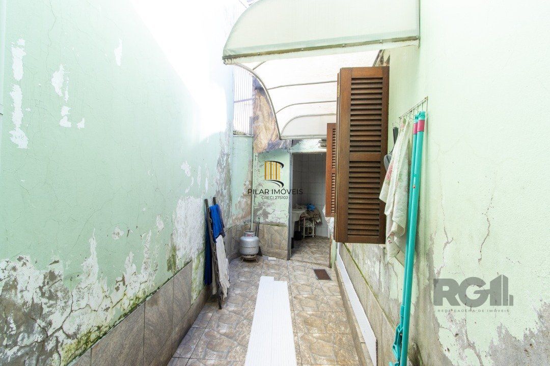 Casa de Condomínio 4 dormitórios no bairro Hípica