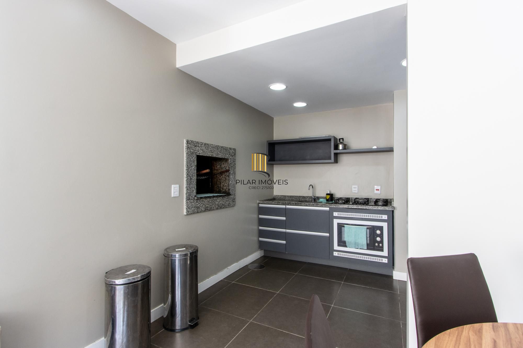 Apartamento com 2 dormitórios, sendo 1 suíte, e sala ampla com ambientes integrados - Condomínio Residencial Sucre