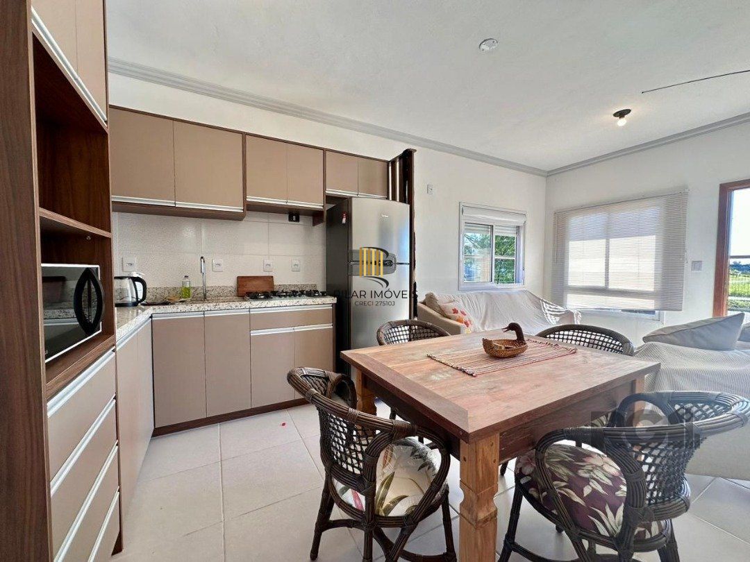 Casa 2 dormitórios no bairro Jardim Beira Mar