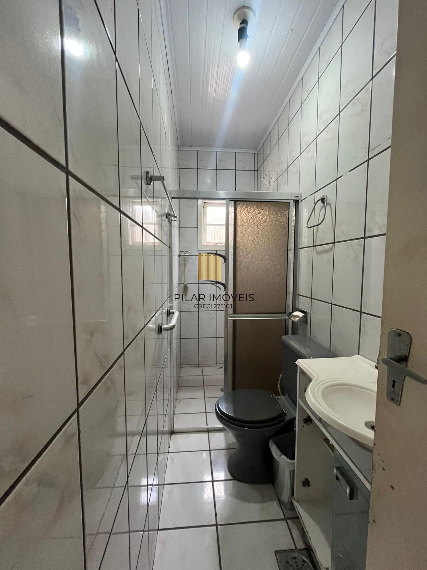 Duas casas no mesmo terreno – conforto, espaço e excelente localização!