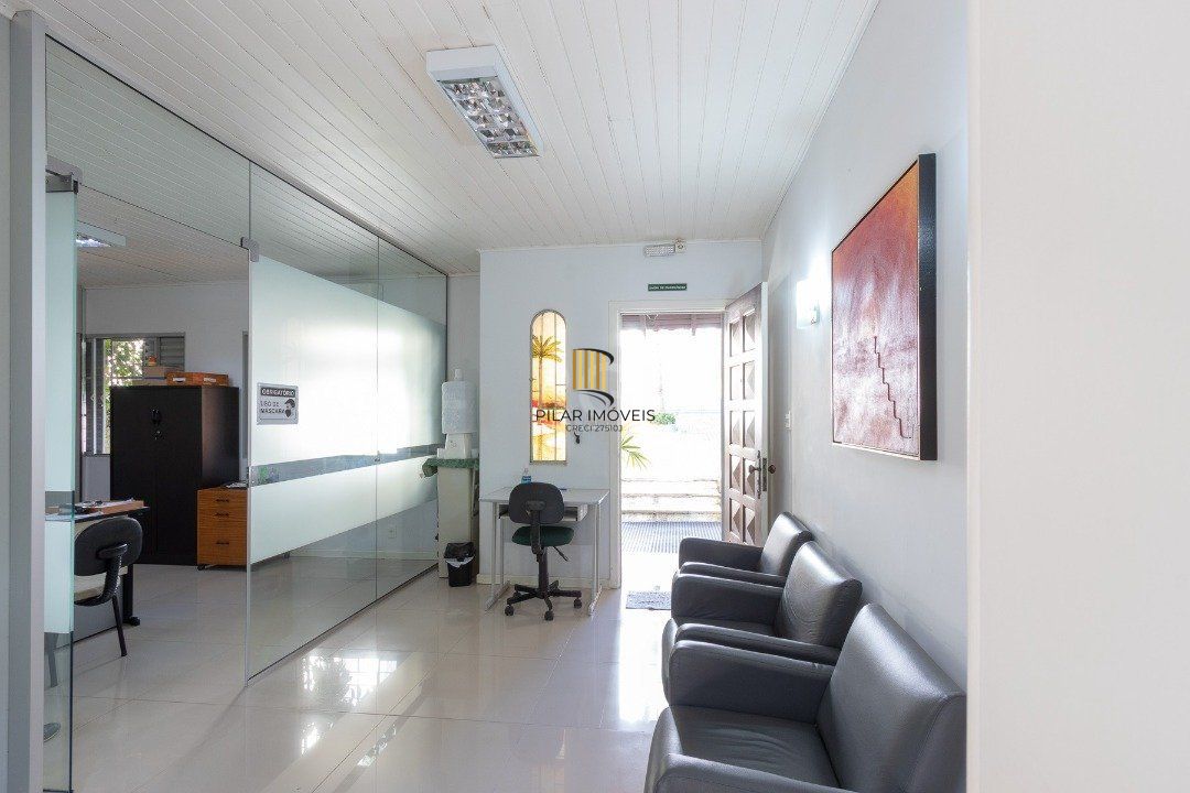 Casa para Venda - 199.62m², 5 dormitórios, 15 vagas - Tristeza