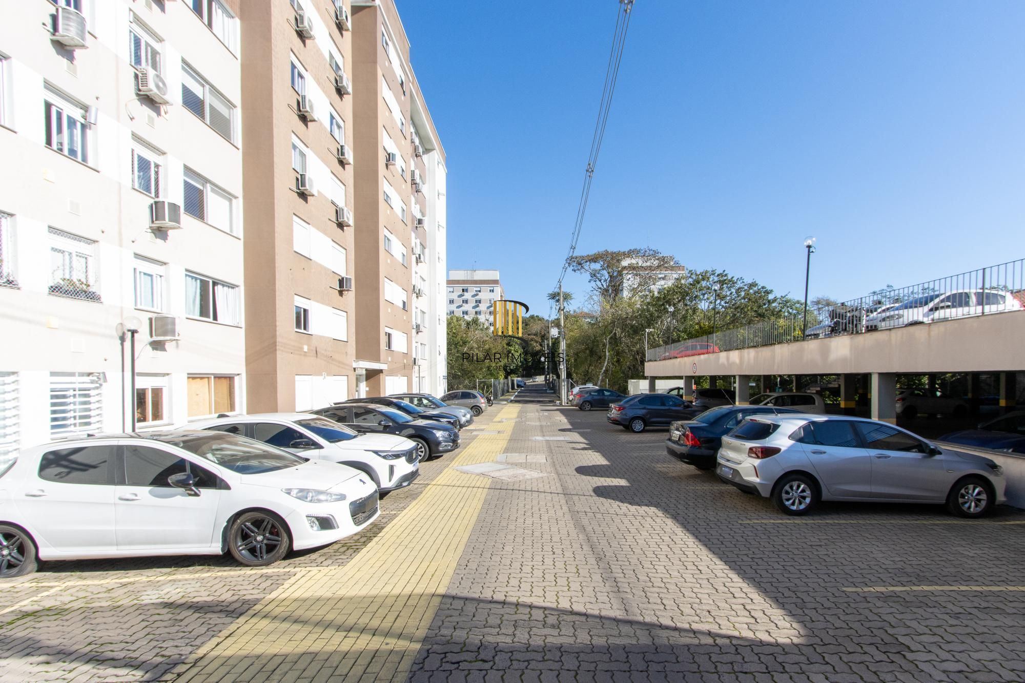 Apartamento  com  2 dormitórios, cozinha americana, Banheiro social, gás central, 1 vaga