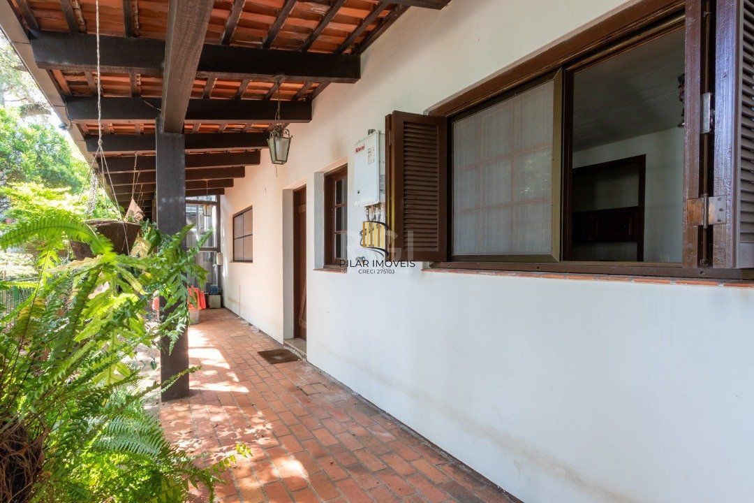 Casa para Venda - 357.28m², 4 dormitórios, sendo 1 suites, 4 vagas - Jardim Isabel