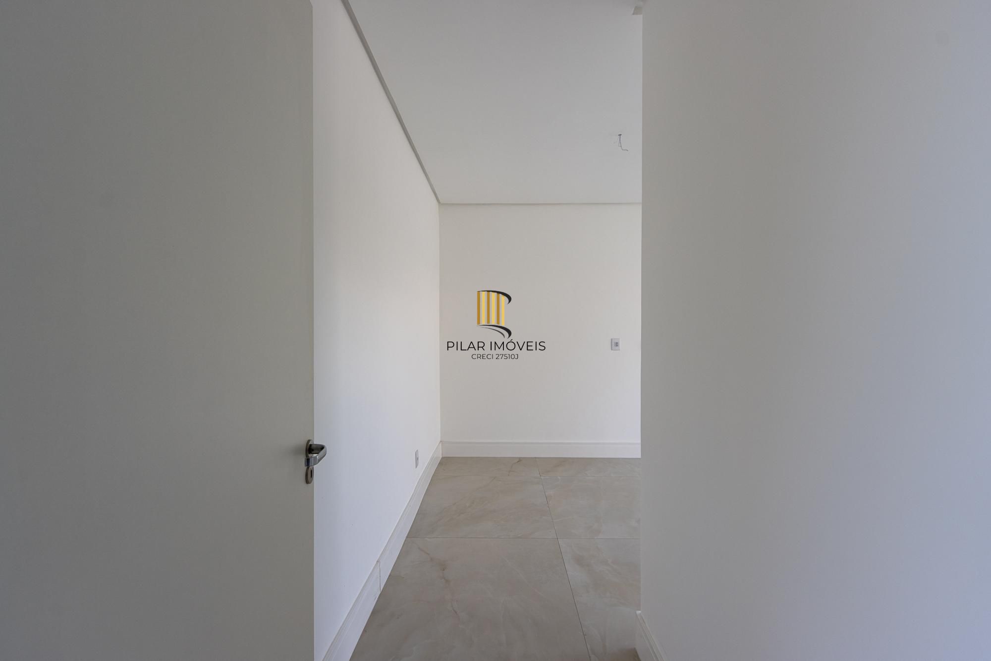 Casa Condominio para Venda - 300m², 4 dormitórios, sendo 4 suites, 2 vagas - Alphaville