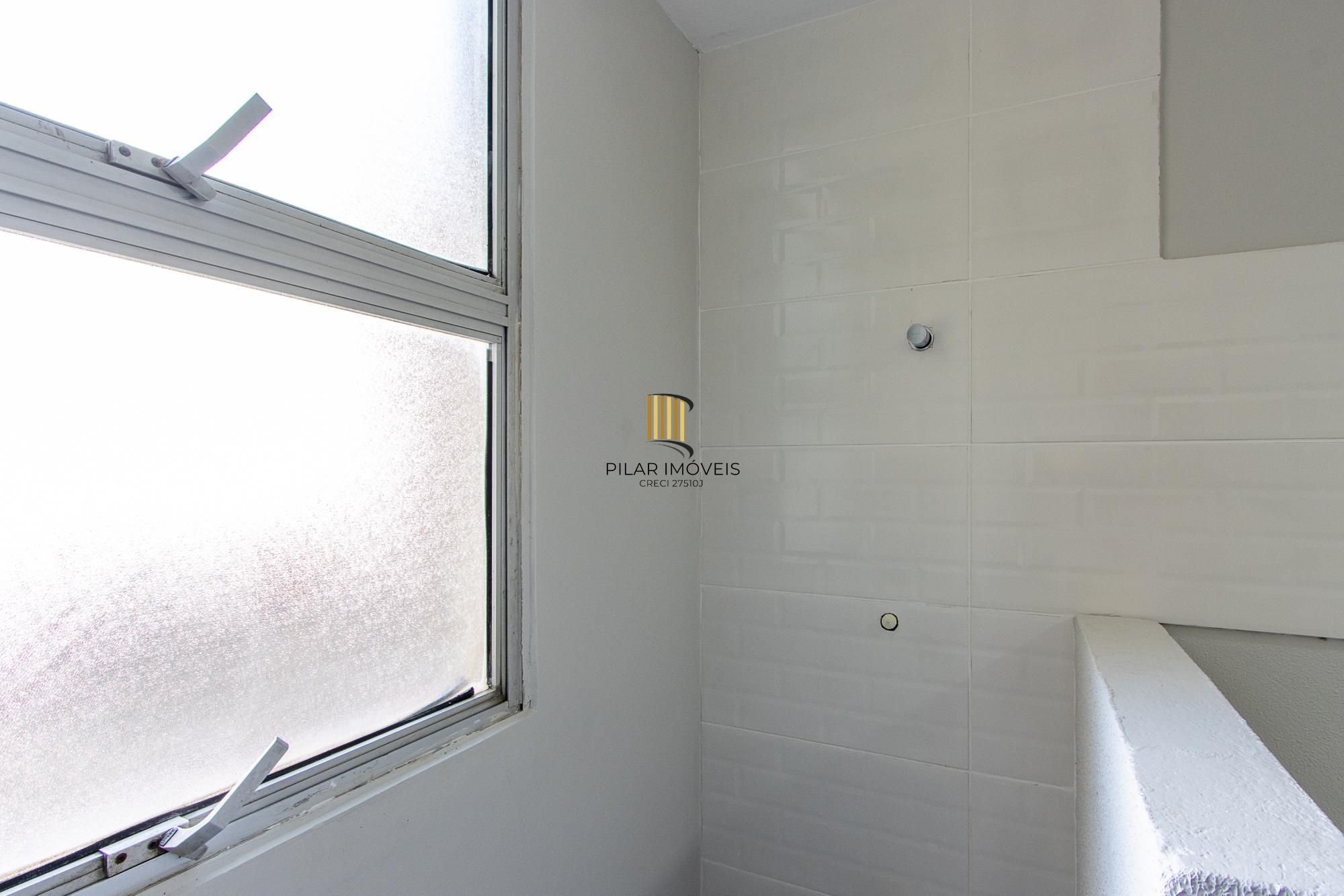 APARTAMENTO 2 DORMITÓRIOS, REFORMADO - BAIRRO TRISTEZA