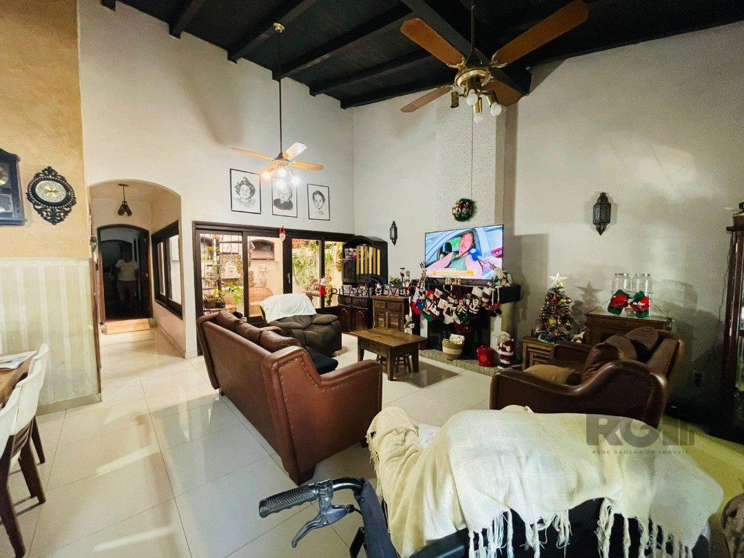 Casa 3 dormitórios no bairro Tristeza