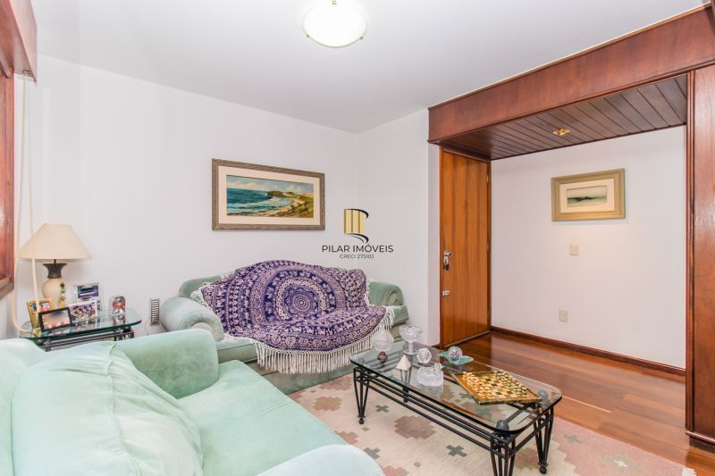 Cobertura Exclusiva com Vista Privilegiada no Coração do Bairro Moinhos de Vento