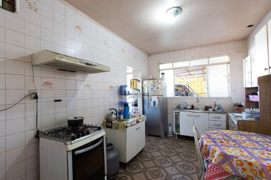 Casa Comercial para Venda - 112m², 3 dormitórios, 2 vagas - Medianeira