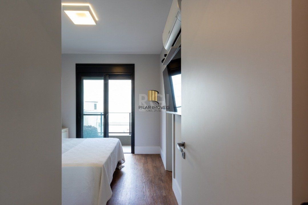 Apartamento para Venda - 164m², 3 dormitórios, sendo 3 suites, 3 vagas - Pedra Redonda