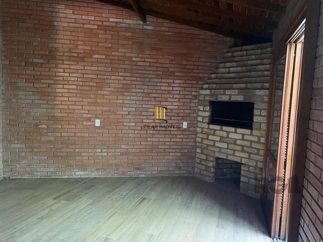 Casa de Condomínio 3 dormitórios no bairro Hípica