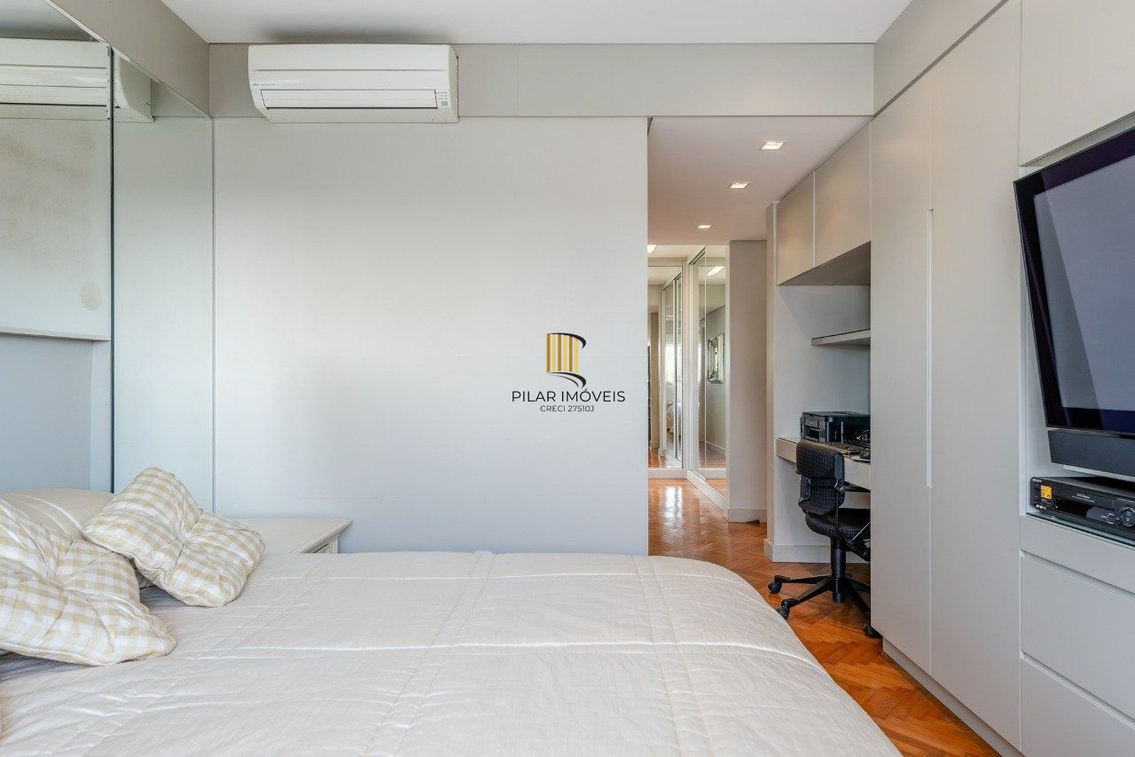 Apartamento 3 dormitórios, sendo 1 suíte e 2 vagas no Petropolis