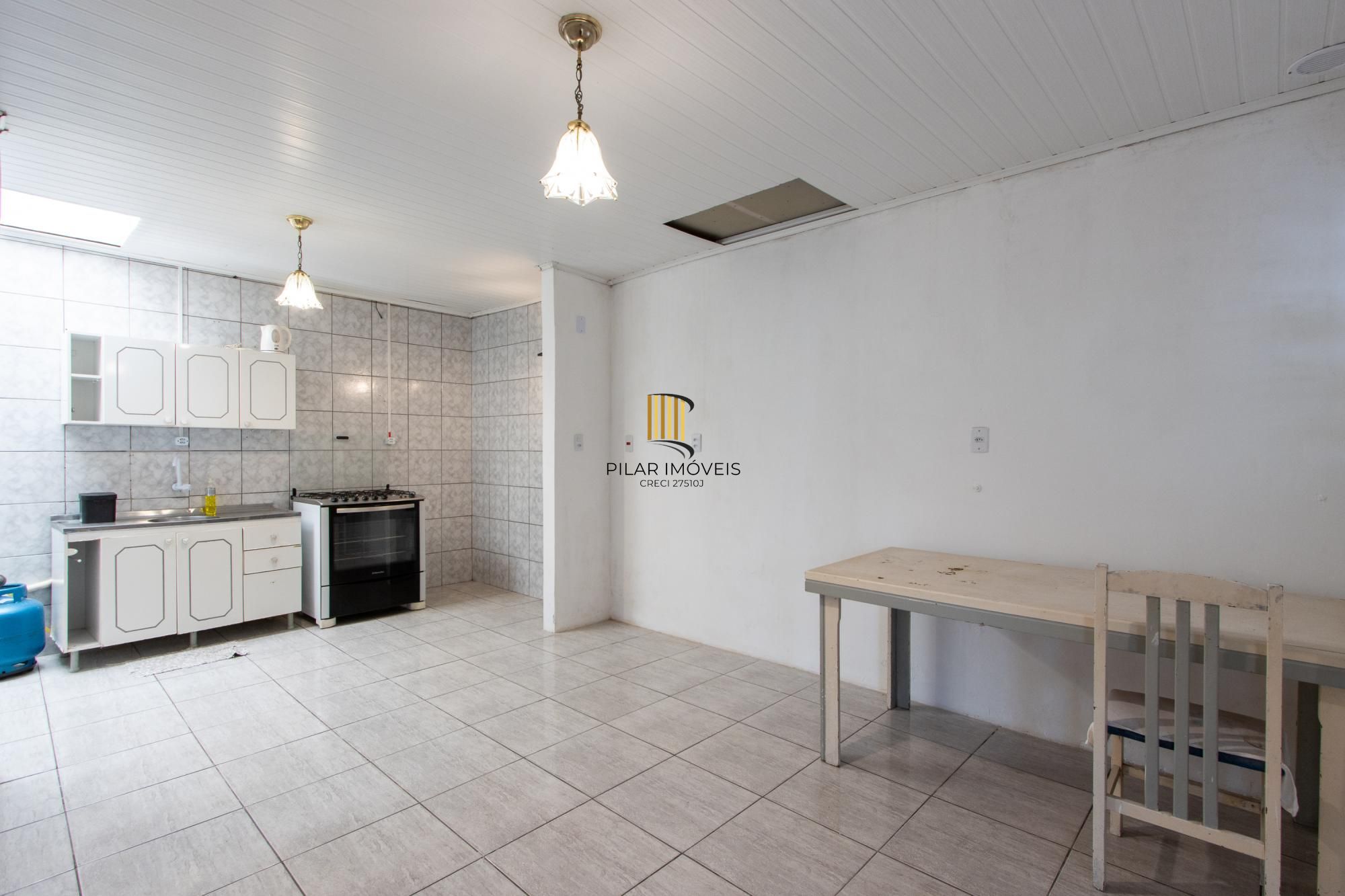 CASA TRÊS DORMITÓRIOS NA RESTINGA NOVA