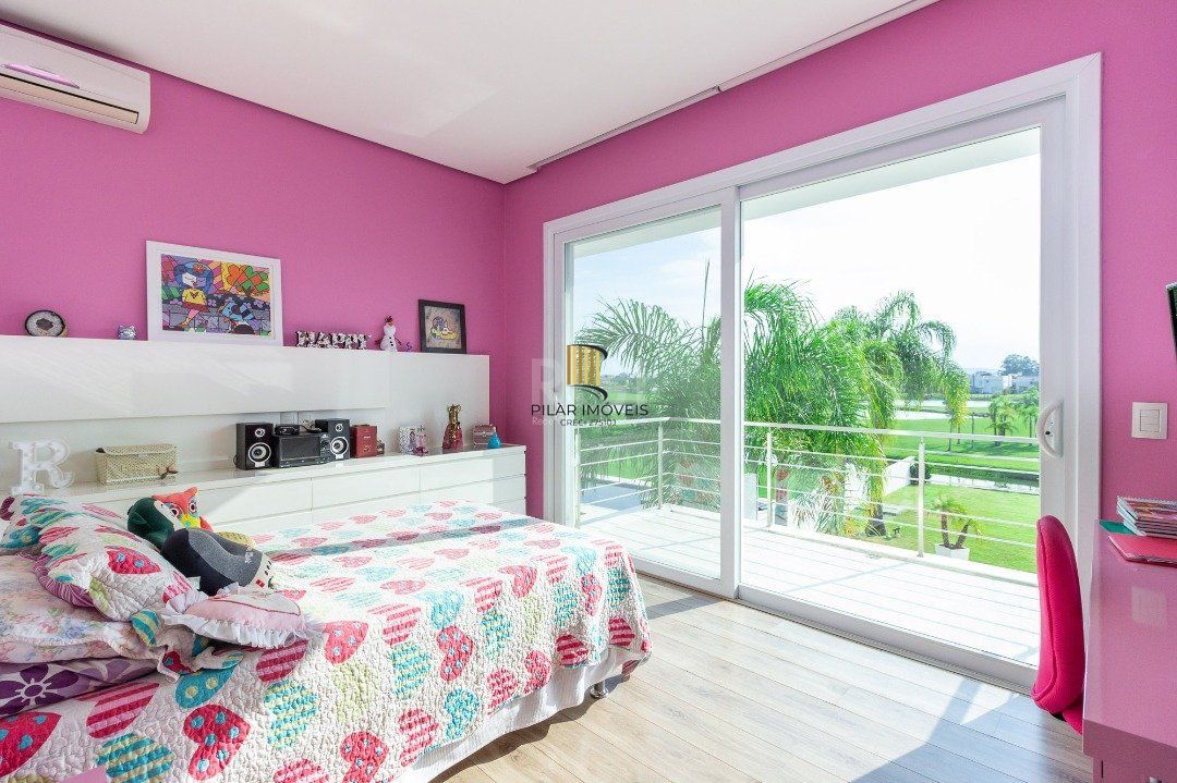 Casa para venda no condomínio Terra Ville com 3 dormitórios, sendo 3 suites e  4 vagas