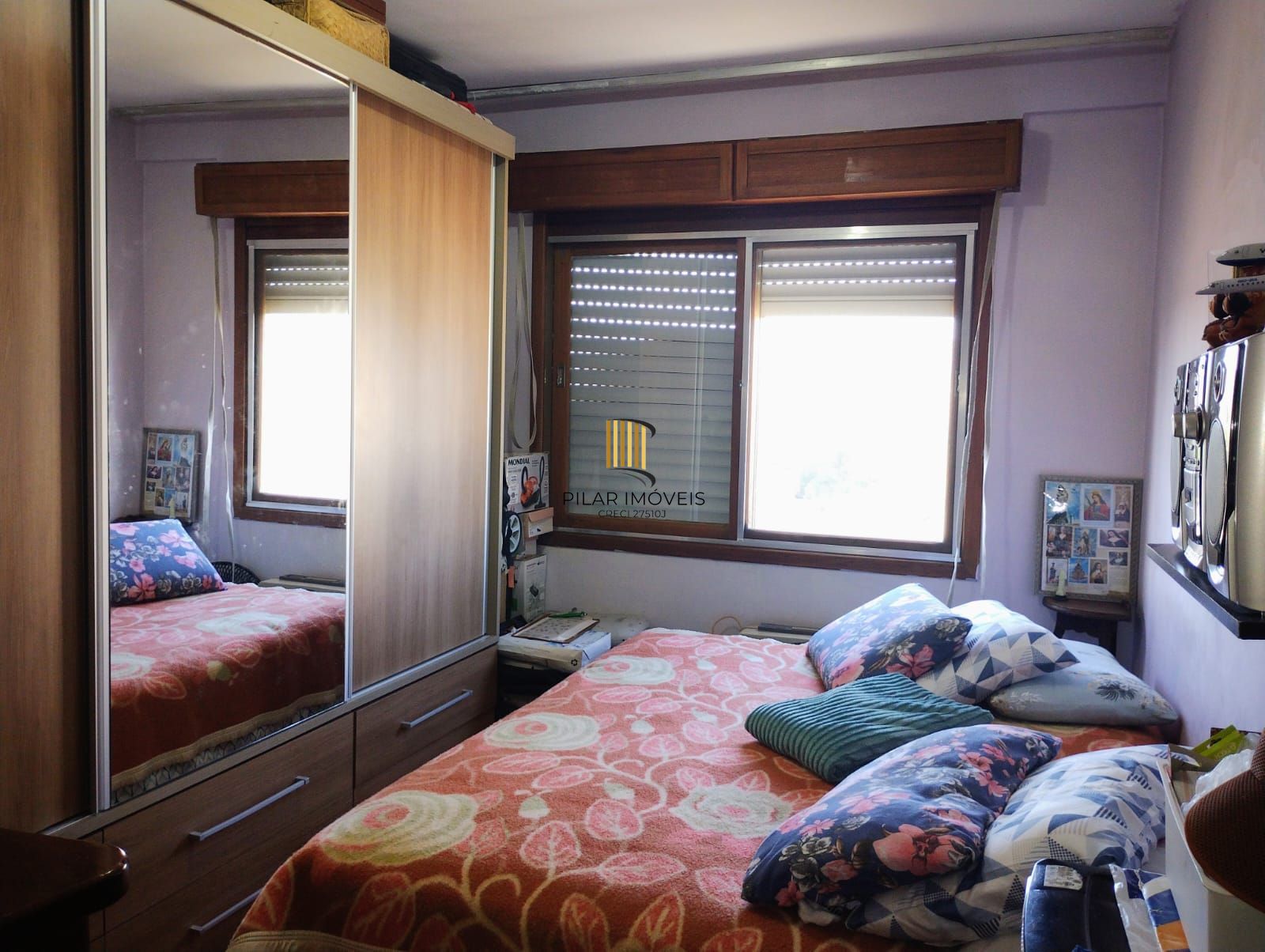 Apartamento de 1 dormitório, de frente, andar alto, elevador, vista para o Lago Guaíba.