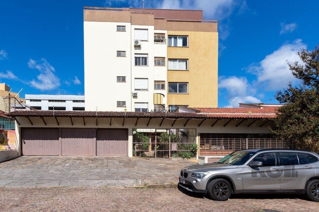 Apartamento de 64,04m², com  2 quartos, com vaga de garagem coberta e escriturada, esquina com a Av. Wenceslau Escobar. - Pilar Imóveis