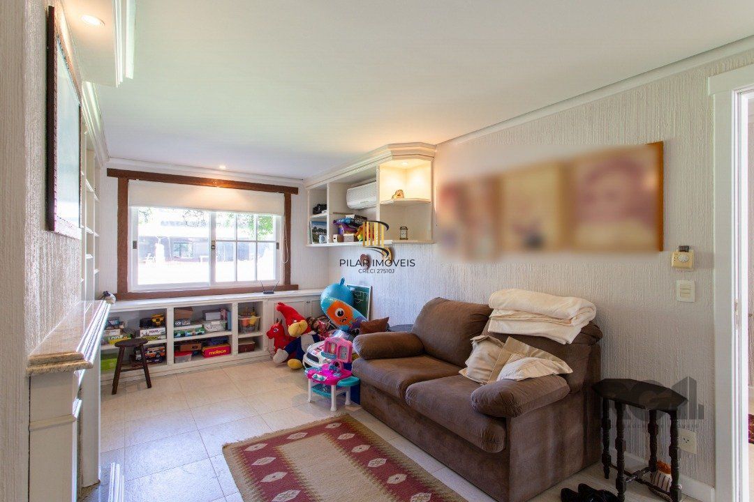 Casa para venda - 321m² - 4 suítes - Chapéu do Sol